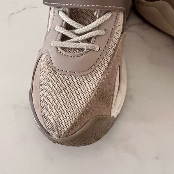 Zara Baby Leather Sneakers - Picture 9 of 10